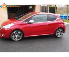 PEUGEOT 208 gti 1,6thp 130000 DH