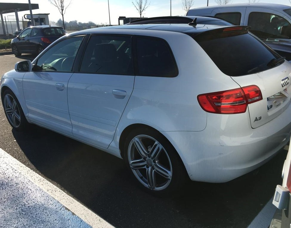 Audi a3 sportback tdi 140 Sline