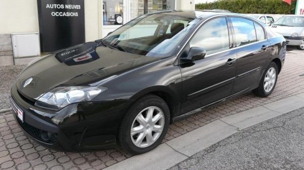 Voiture RENAULT Laguna 2.0 dCi 130ch Black Edition