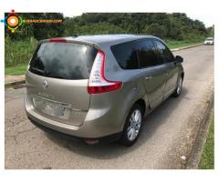 Magnifique renault scenic 7places 1l6dci 130cv