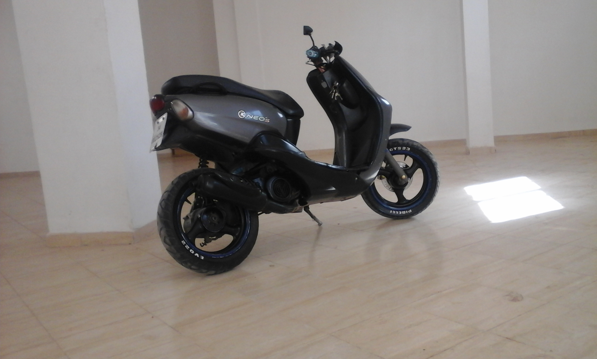 yamaha neos