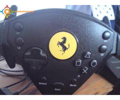 Volant THRUSTMASTER FERRARI