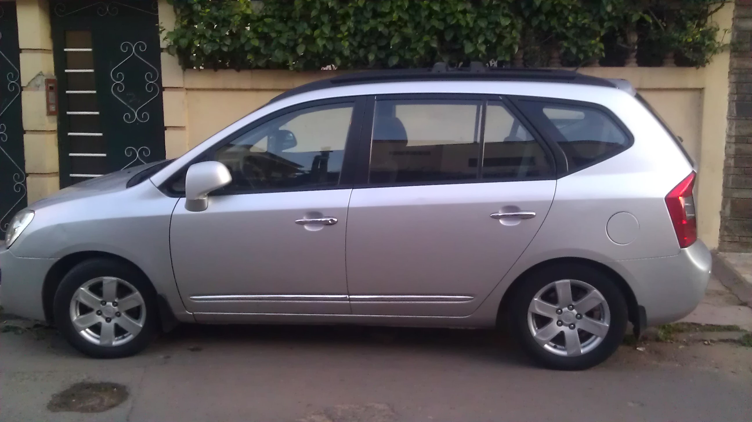 kia carens 2008