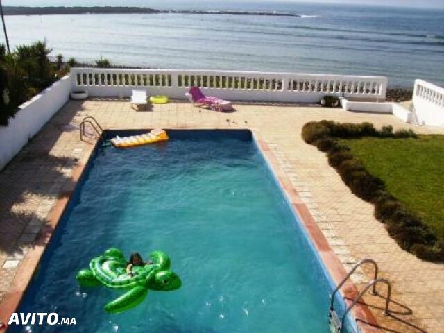 Villa Meublé avec piscine pied sur l'eau à Skhirat