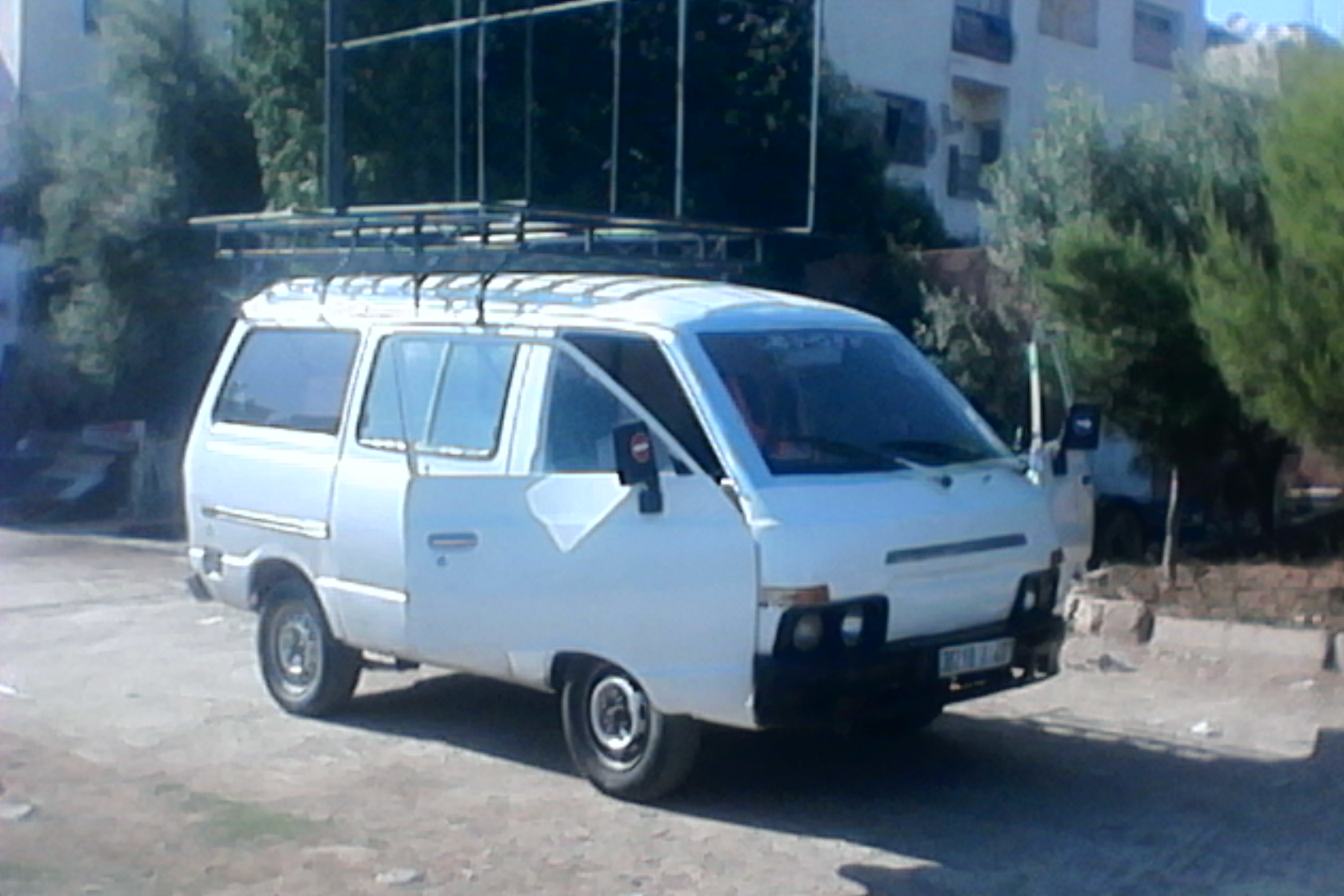 Nissan vanette