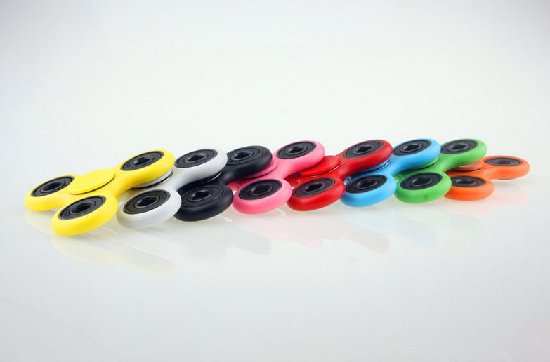 HAND SPINNER DESTOCKAGE STOCK DISPO DE SUITE NORME CE