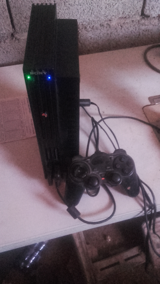 playstation 2 flashé avec card memoir et clé usb