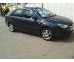 je vends une ford focus ghia