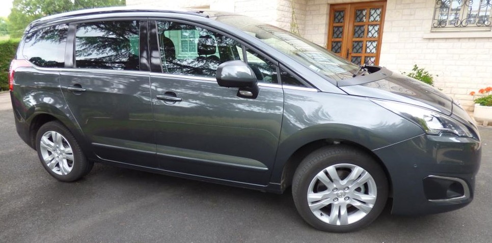 PEUGEOT 5008 1.6 Blue HDI 120 CV Allure 70 000 DH