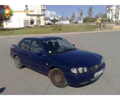 VEND TOYOTA COROLLA ESSENCE