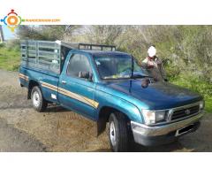 TOYOTA HILUX 2000