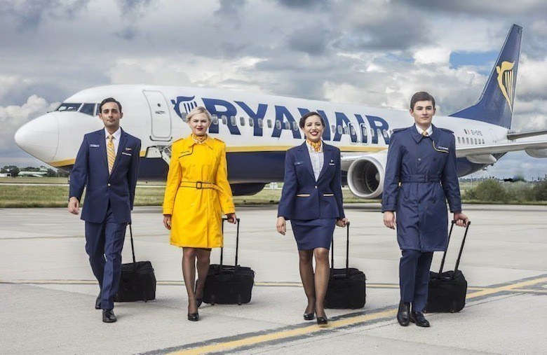 Formation d'hôtesse De l'aire ET steward