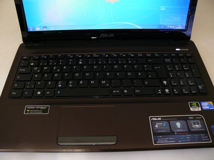 Pc portable ASUS X52J