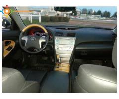 Toyota Camry 3.5 l essence , gris, 14 cv, 5 portes