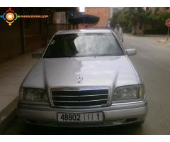 mercedes class c gris