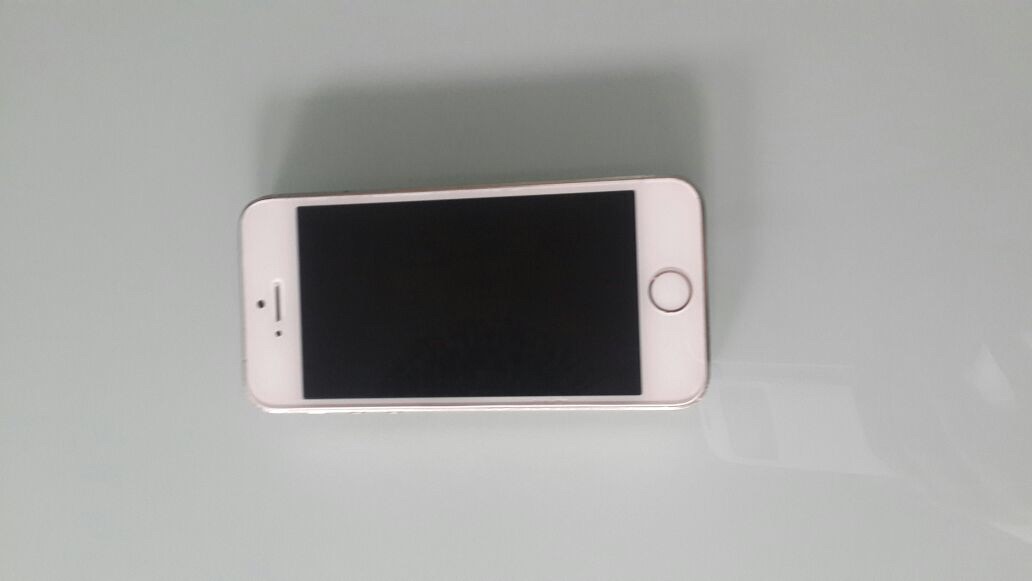 iPhone 5s gold