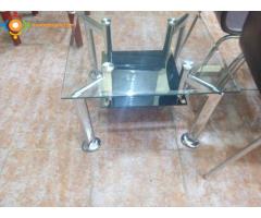 TABLES EN VERRE ET ALUMINIUM