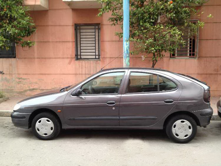 vente voiture Megane coupée