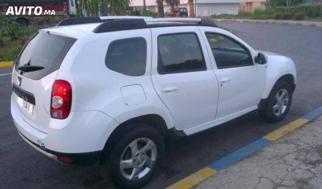 A saisir Dacia Duster blanche Diesel -2012 23 000 km seulement 1er Main ( Très très bon état !! )