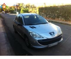 Vend Peugeot 206+