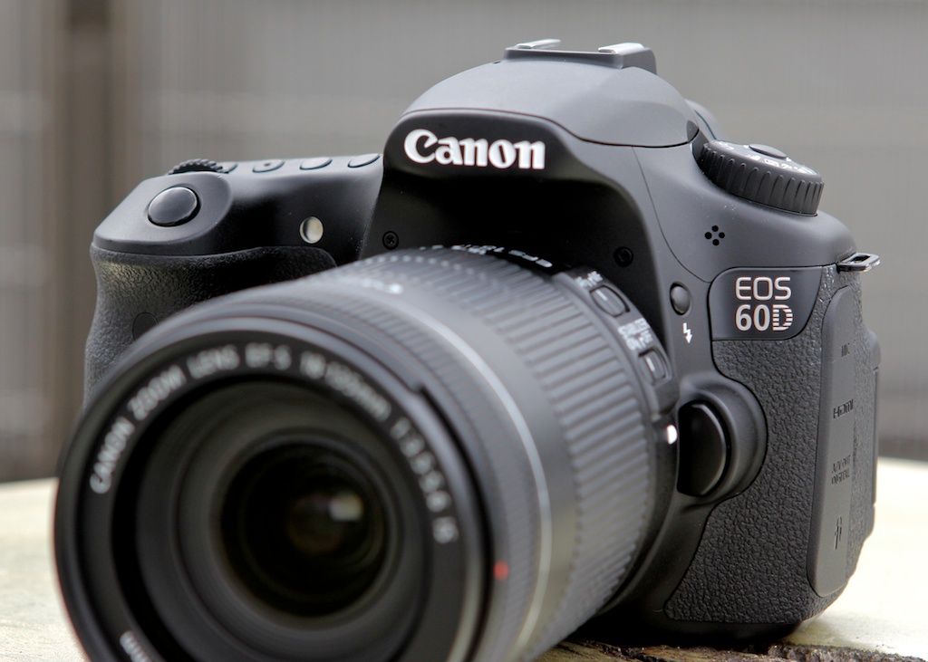 Canon 60D + 18-135mm Objectif (Lens)