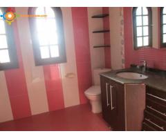 Villa en location pour usage bureau de 450 m² à Hay Riad