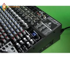 Behringer xenyx 2442 FX