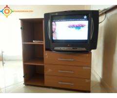 meuble avec TV LG