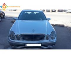 MERCEDES 280 ESSENCE 2002