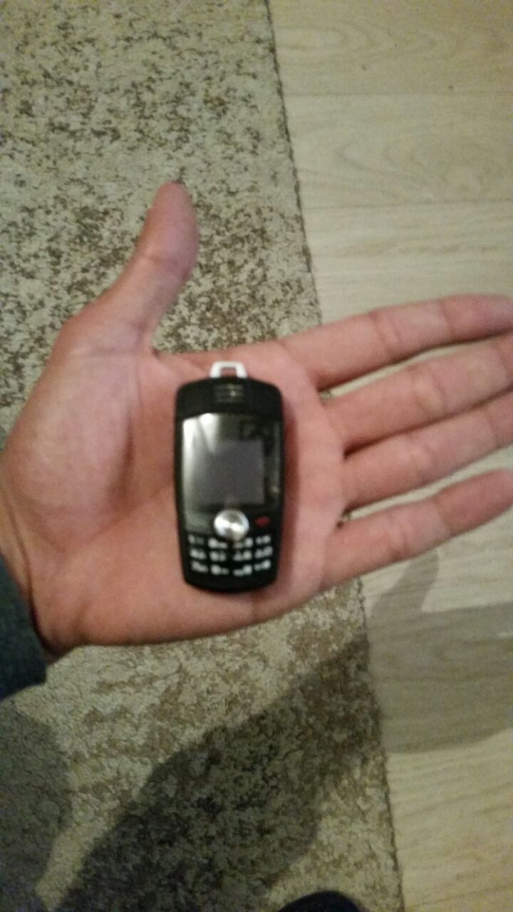 mini téléphone portable