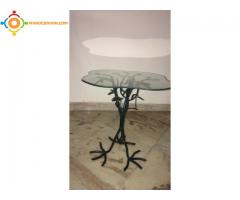 Table en verre et ferronage