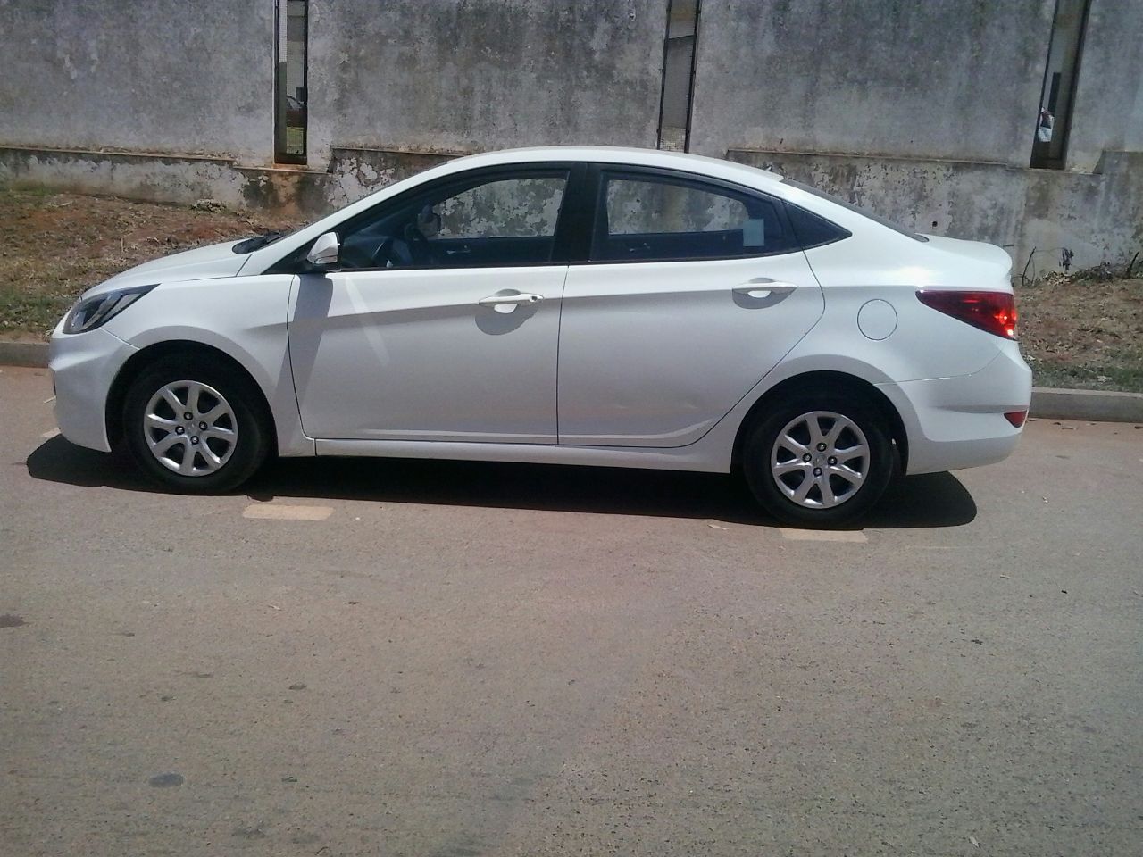 Hyundai accent 2014