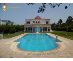 Belle villa de 2000m² en location à Souissi-Rabat