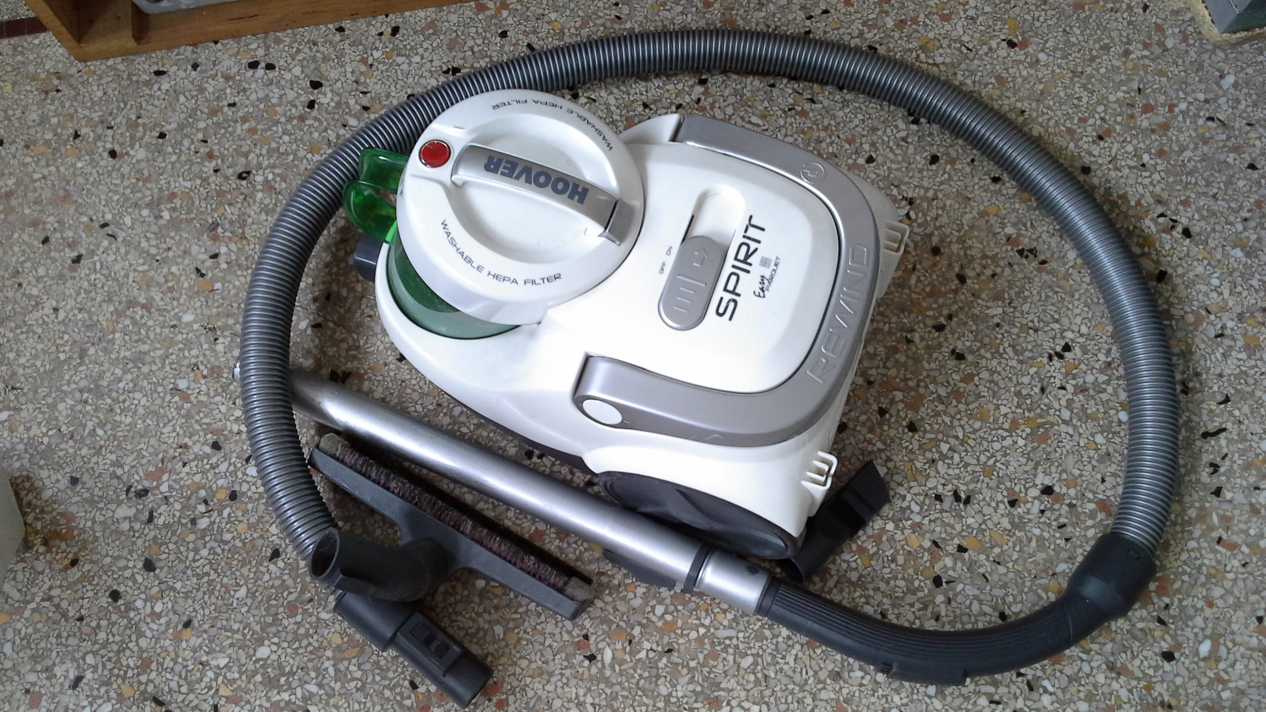 aspirateur HOOVER