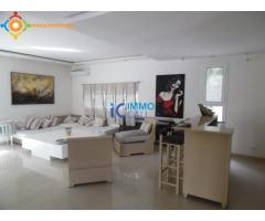 Villa moderne meublèe de 580m² en location à Souissi