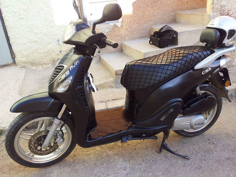 Honda cf scooter 125