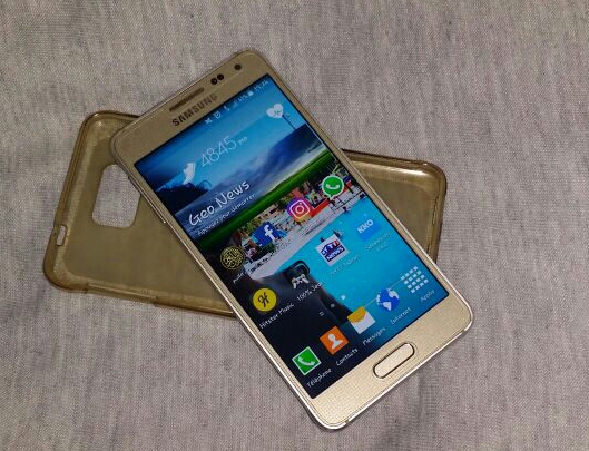 Samsung Galaxy Alpha Gold 32 G