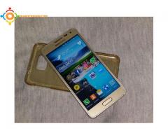 Samsung Galaxy Alpha Gold 32 G