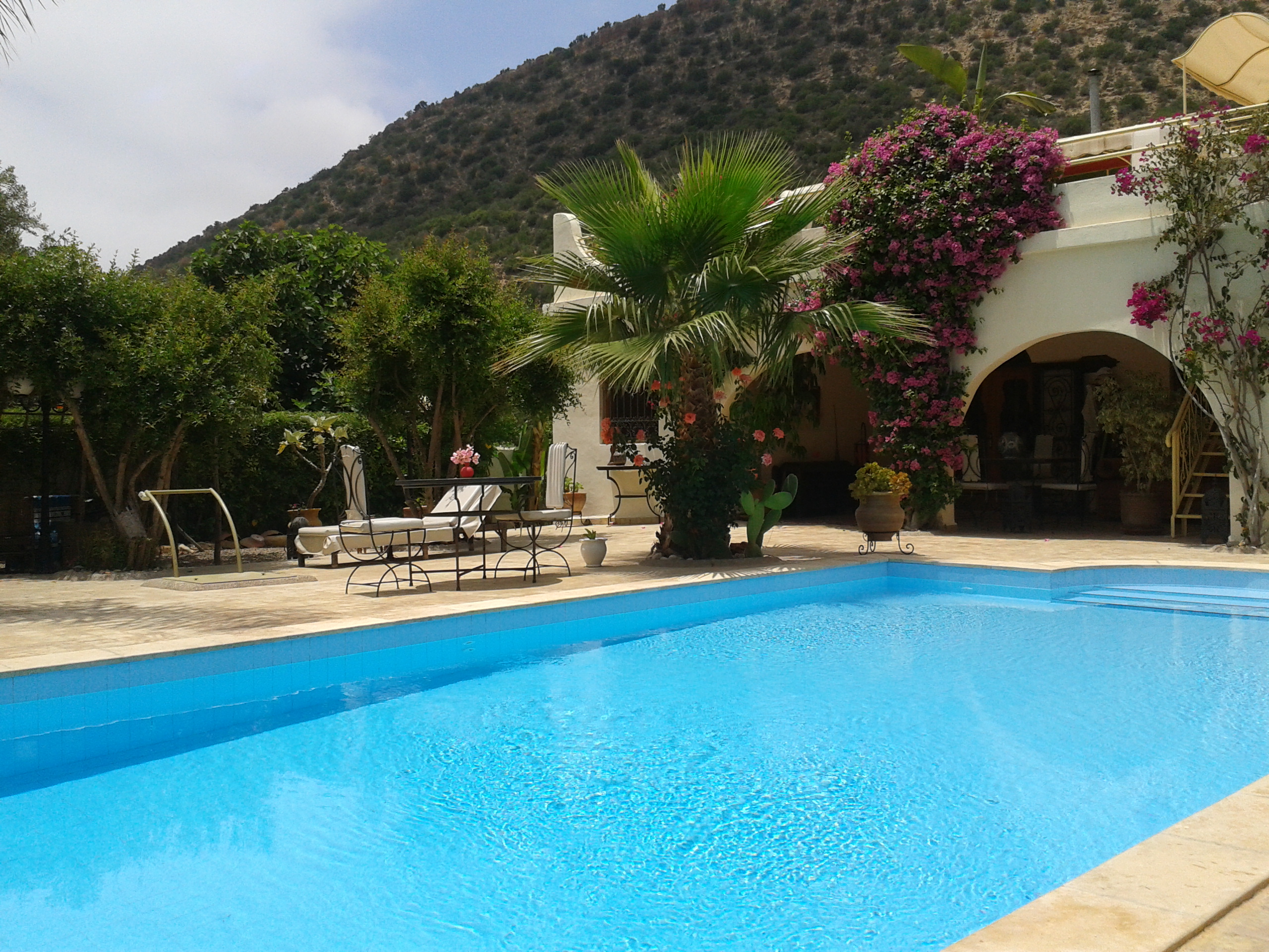 Location  villa Agadir avec piscine et jardin