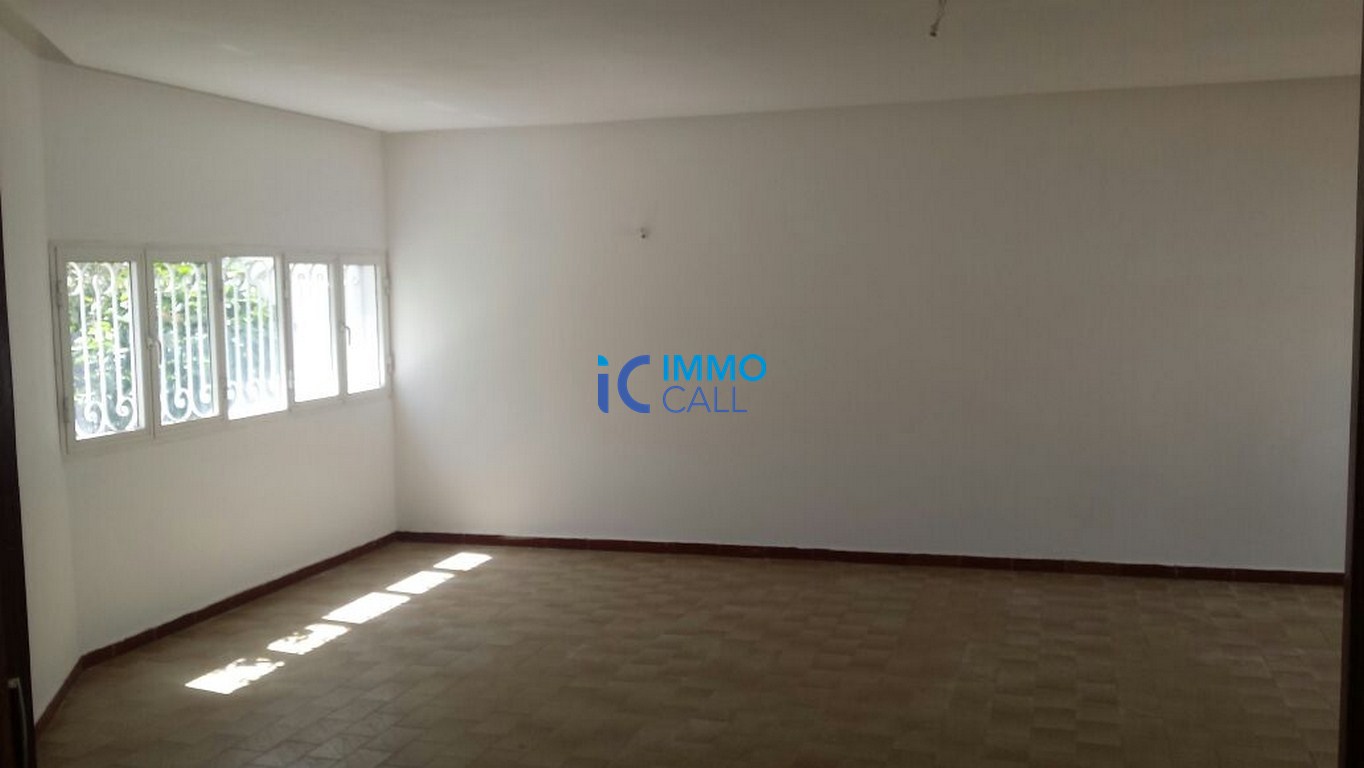 Villa de 400 m² en location à l'agdal-Rabat