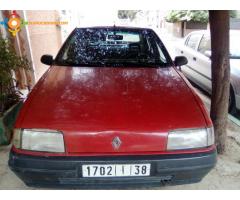 RENAULT 19 chamade a vendre