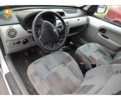 Renault Kangoo utilitaire 1,5 dci 85 cv,92000 kms