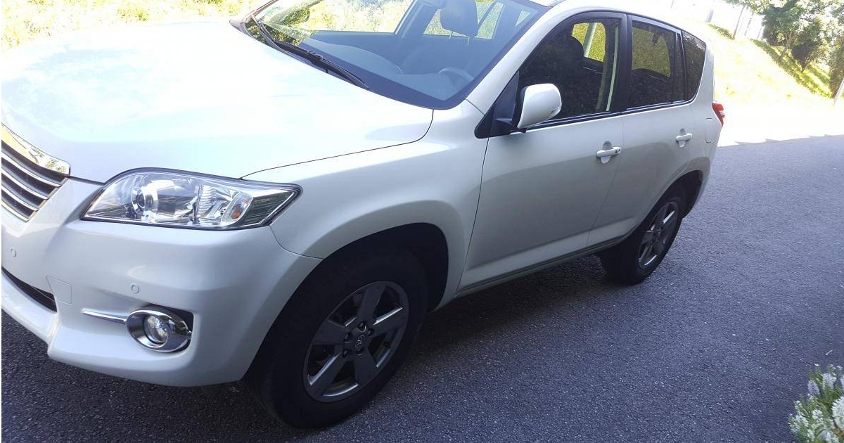 Toyota RAV4 1 propriétaire 2012 4X4 - 12