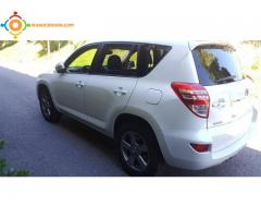 Toyota RAV4 1 propriétaire 2012 4X4 - 12