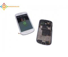 Tactile et LCD assemblés sur chassis pour Samsung S3 mini i8190