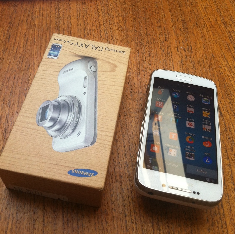 VEND UN SAMSUNG S 4 ZOOM BLANC SOUS BLISTER