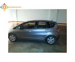 Honda jazz modèle 2009, en excellent état moteur et carrosserie. Toutes options