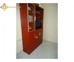 vitrine et tapis a vendre