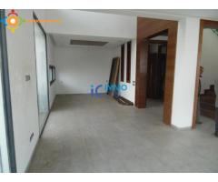 Villa neuve de 320 m² en location à Hassan-Rabat