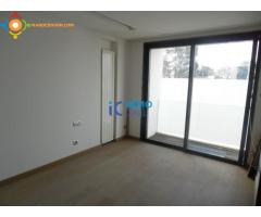 Villa neuve de 320 m² en location à Hassan-Rabat